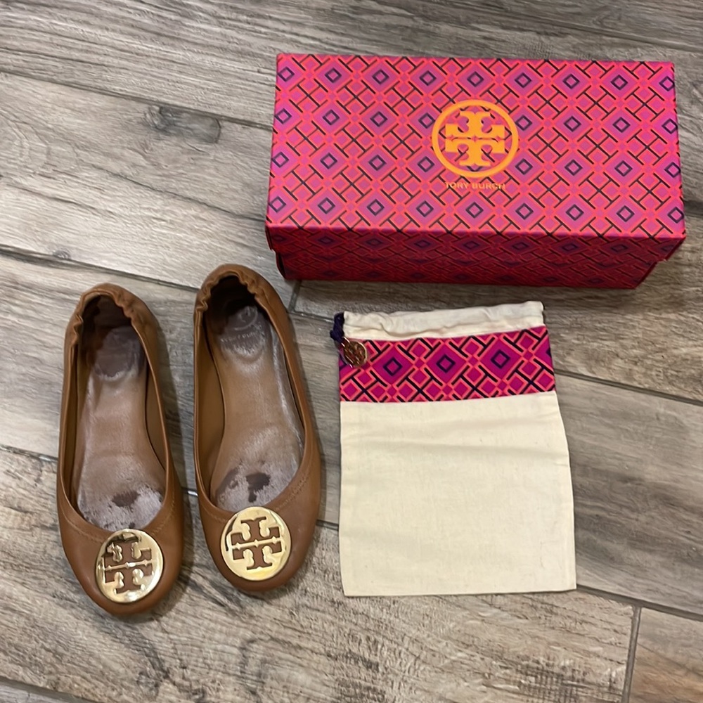Tory Burch Minnie Travel Ballet Flats with Metal Logo - WITH BOX AND DUST BAG